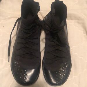 Black Under armour shoes